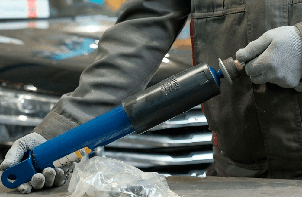 Замена стоек амортизаторов